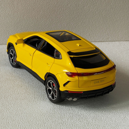 ماشین بازی چه ژی مدل lamborghini urus دودزا