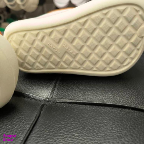 بوت پسرانه پایون مدل بتمنی ویانزا رنگ شیری