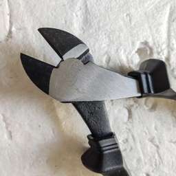 انبردست و سیم چین و دم باریک و سیم چین نیدر مدل HEAVY DUTY CR-V 08 سایز 8 اینچ