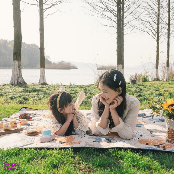 زيرانداز کمپينگ نیچرهایک مدل 240×210 Printed Patterned Picnic Mat کد FCD01
