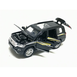 ماشین بازی چه ژی مدل تویوتا لندکروز کد 032