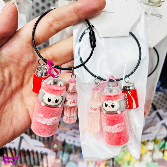 اسباب بازی شانسی مدل لبوبو انرژی به همراه آویز کوکاکولا کد 32 مجموعه 2 عددی