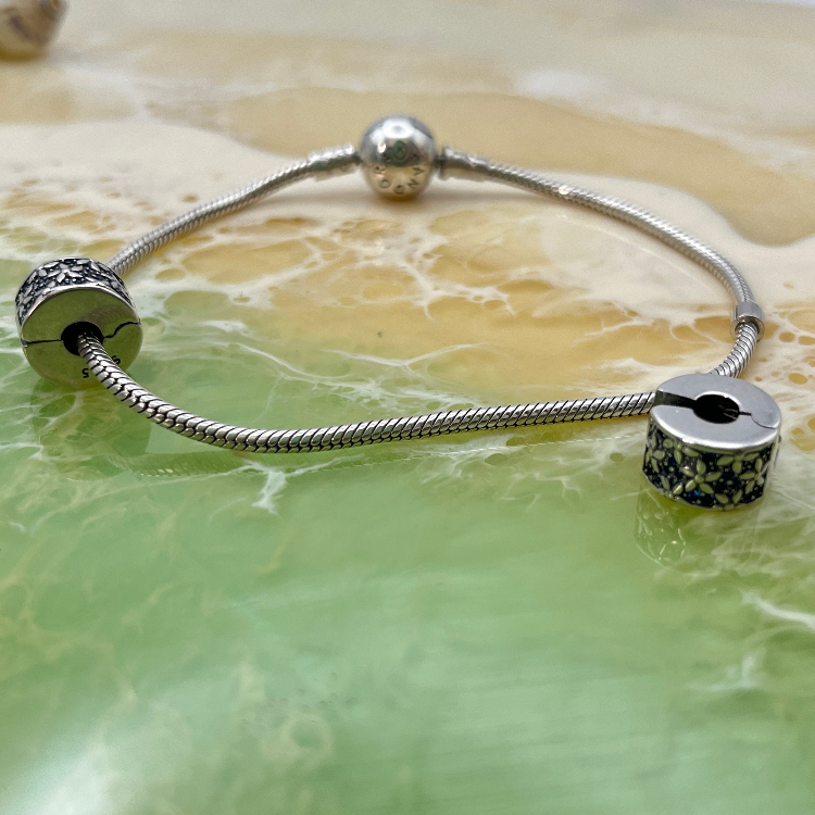 آویز نقره زنانه پاندورا طرح گل کد 65286