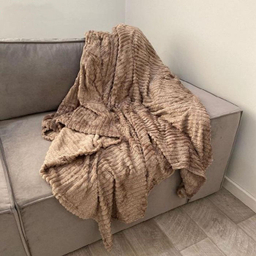 پتو مسافرتی مدل پلیسه کد 03 سایز 220×150 سانتی متر