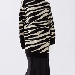 پلیور یقه ایستاده زنانه ال سی وایکیکی مدل tork578 رنگ مشکی