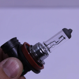 لامپ خودرو مونلایت مدل 55W پایه H11