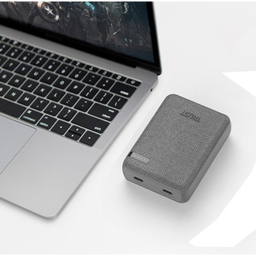 پاوربانک تراست مدل P222D ظرفیت 10000 میلی‌ آمپر ساعت