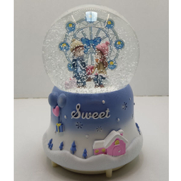 گوی موزیکال مدل پمپی و گردان طرح داستان عاشقانه برفی