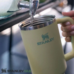 ماگ استنلی مدل Tumbler گنجایش 1.18 لیتر
