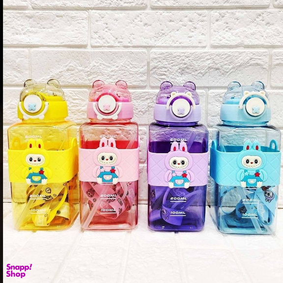 قمقمه مدل لبوبو حجم 650 میلی لیتر به همراه آویز شب تاب مجموعه 2 عددی