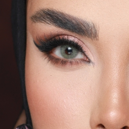 لنز رنگی سالیانه هرا شماره 6 کد SCA210 رنگ سبز طوسی روشن