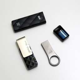 فلش مموری USB3.0 سیلیکون پاور مدل Jewel J06 ظرفیت 64 گیگابایت