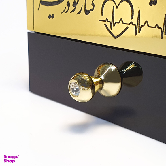 باکس گل رز جاودان مدل گنجینه طرح عاشقانه