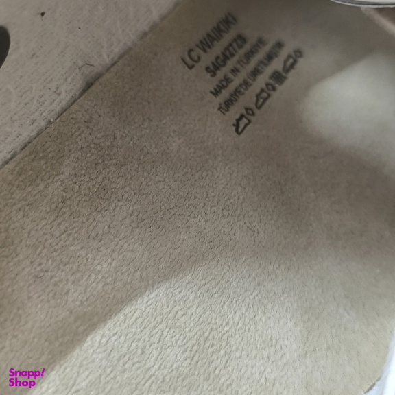 صندل زنانه ال سی وایکیکی مدل فول طبی استپ دار رنگ کرم