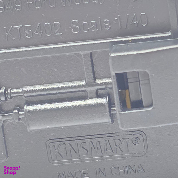 ماکت ماشین کینزمارت مدل فلزی فورد وودی واگن 1949 ساحلی FORD WOODY WAGON به همراه جاسوییچی