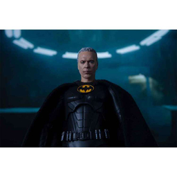 اکشن فیگور بندای مدل بتمن مایکل کیتون مدل The Batman Michael Keaton S.H.Figuarts