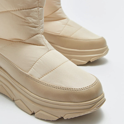 نیم بوت زنانه ال سی وایکیکی مدل ترمال پلاس ضد آب