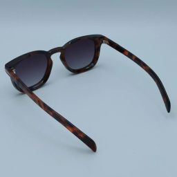 عینک آفتابی دیوید بکهام مدل هاوانا کد DB7053