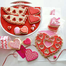 کاتر دو طرفه شیرینی پزی بهگز مدل قلب مجموعه 5 عددی