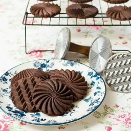 کاتر شیرینی پزی به گز مدل شیرینی فرفره ای مجموعه 2 عددی