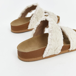 صندل زنانه ال سی وایکیکی مدل فول طبی بوهیمین