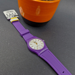 ساعت عقربه ای زنانه طرح کیو اند کیو مدل اسپرت 005