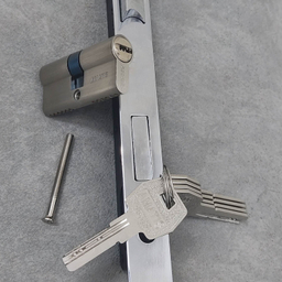 قفل و سیلندر آماتیس مدل آلومینیومی کد 3.5CM