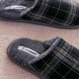 دمپایی حوله ای ال سی وایکیکی مدل استپ دار چارخونه